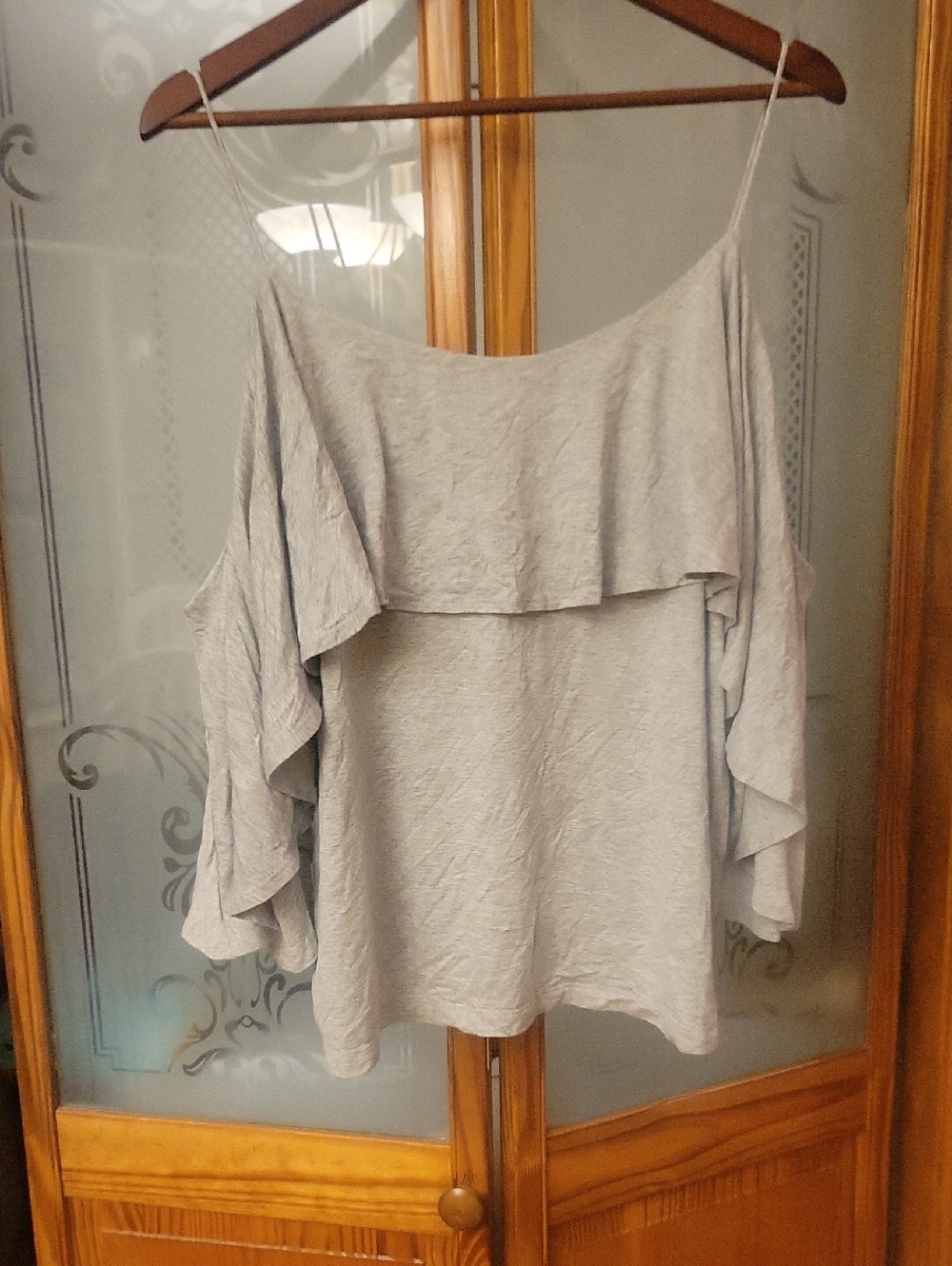 Light Gray Cold -Shoulder Ruffle Sleeve Women's Top..brand New